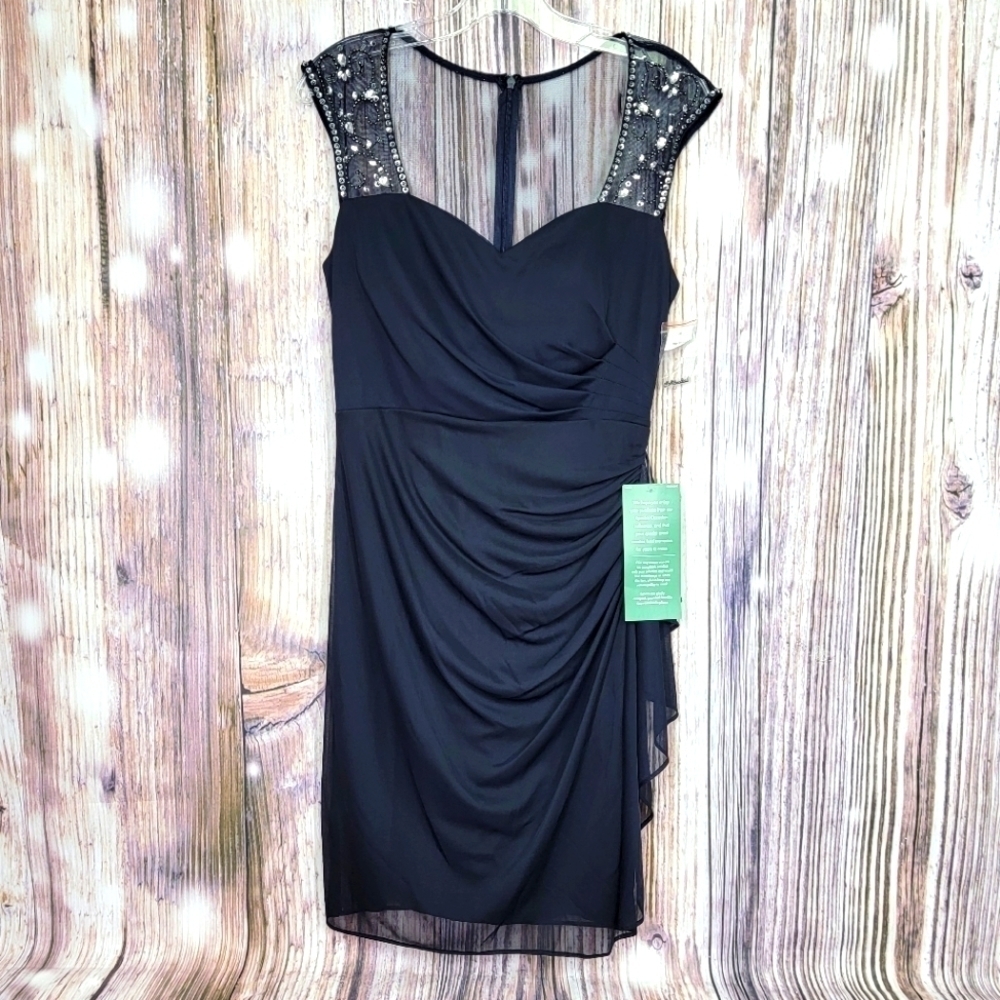 𝅺Stenay Navy Sheer Beaded Sweetheart Neck Dress
